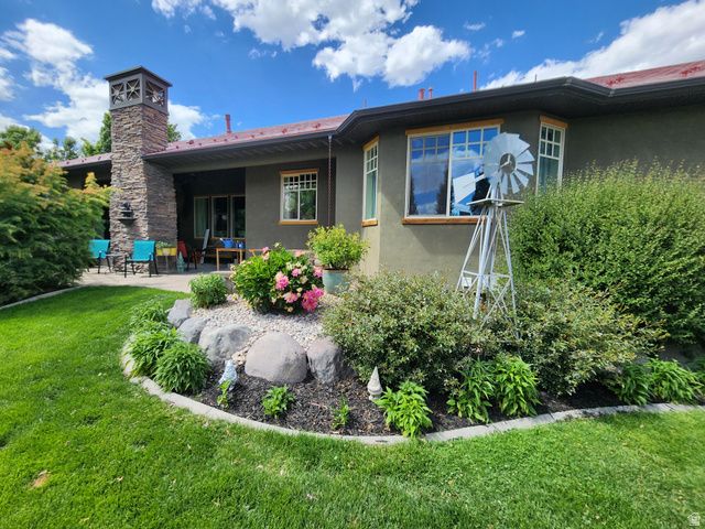 2579 W FARMVIEW LN, South Jordan, UT 84095