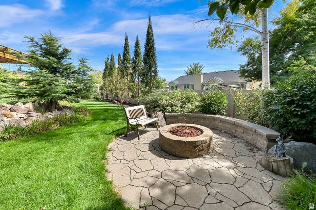 2579 W FARMVIEW LN, South Jordan, UT 84095