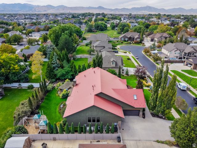 2579 W FARMVIEW LN, South Jordan, UT 84095