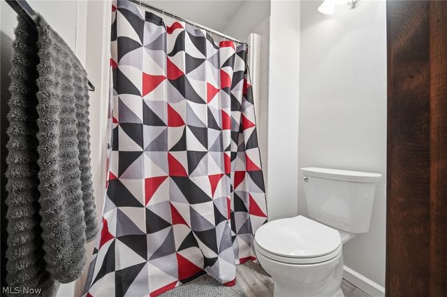 1950 Bridgeview Lane, Conneaut, OH 44030