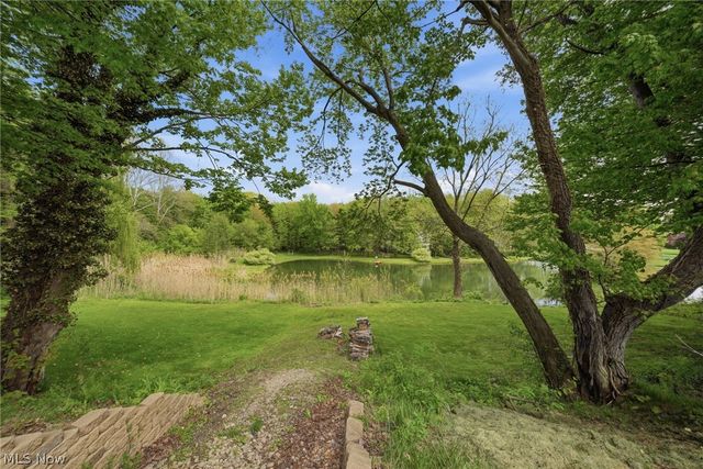 1950 Bridgeview Lane, Conneaut, OH 44030