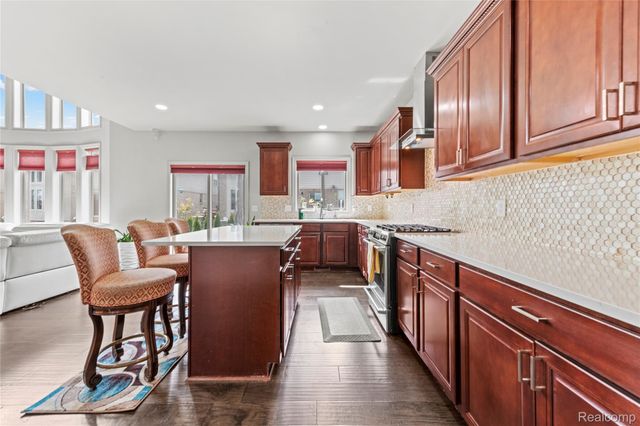 3559 Birchmount Drive, Troy, MI 48083