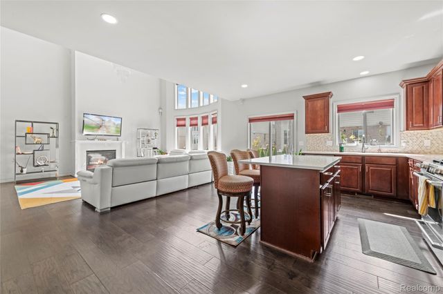 3559 Birchmount Drive, Troy, MI 48083