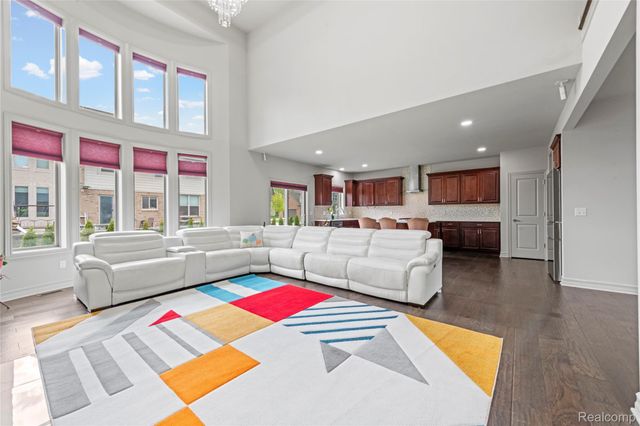 3559 Birchmount Drive, Troy, MI 48083