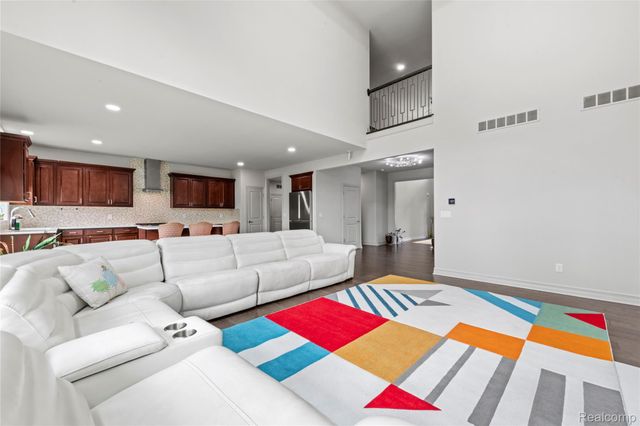3559 Birchmount Drive, Troy, MI 48083