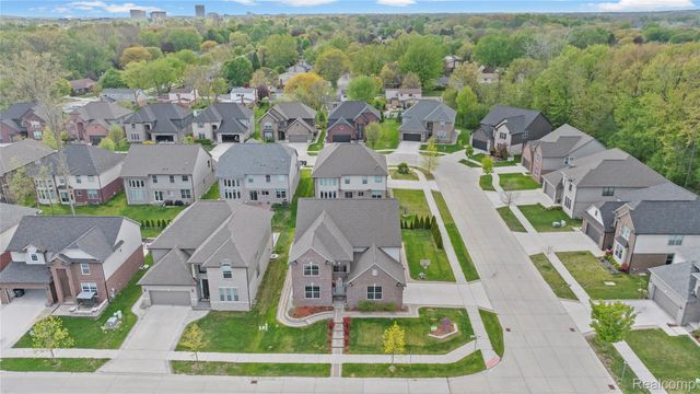 3559 Birchmount Drive, Troy, MI 48083