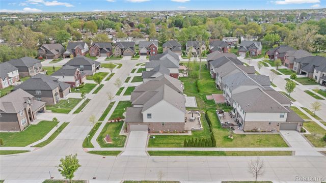 3559 Birchmount Drive, Troy, MI 48083