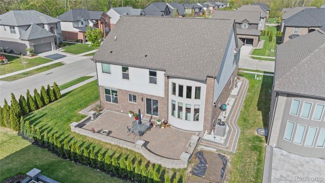 3559 Birchmount Drive, Troy, MI 48083