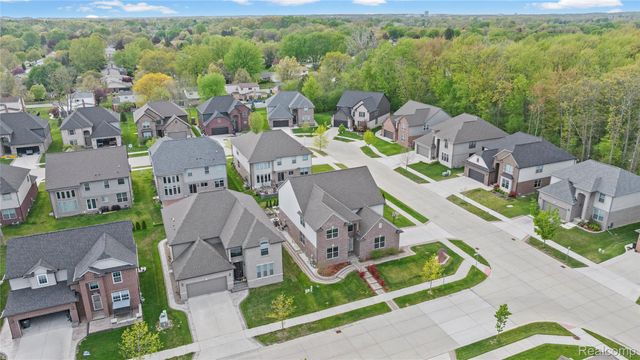3559 Birchmount Drive, Troy, MI 48083