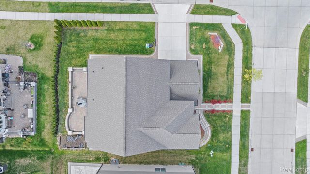 3559 Birchmount Drive, Troy, MI 48083