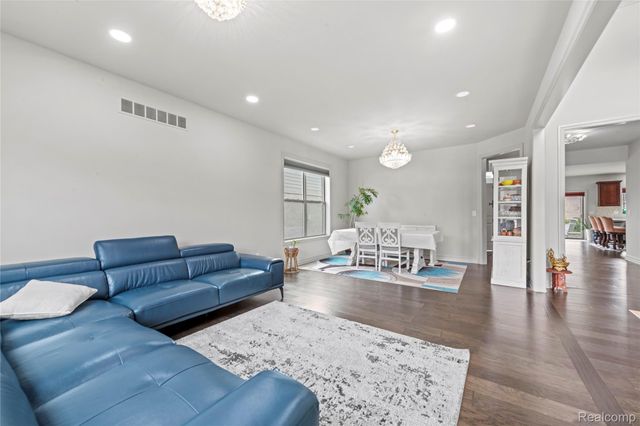 3559 Birchmount Drive, Troy, MI 48083