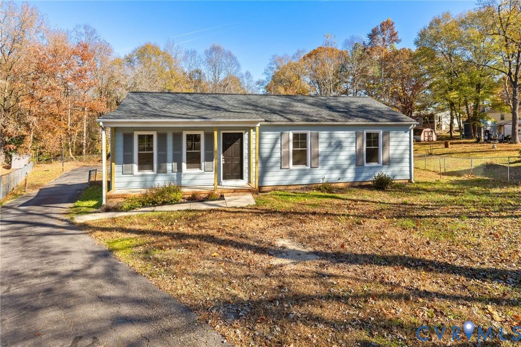 19301 Varanda Ln, South Chesterfield, VA 23834