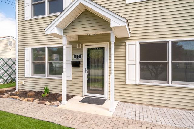 10 Kwiecinski Street, West Haverstraw, NY 10993