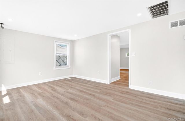 10 Kwiecinski Street, West Haverstraw, NY 10993