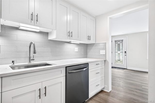 10 Kwiecinski Street, West Haverstraw, NY 10993