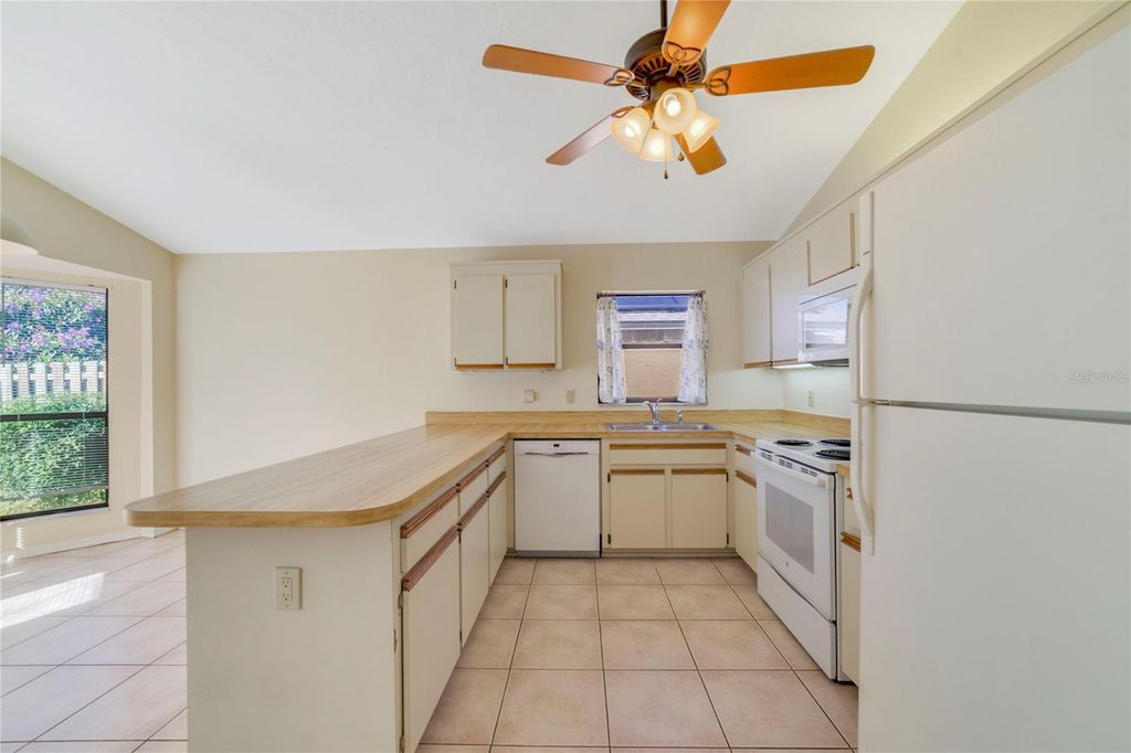 Image 8 of property listing at 1448 E BROOKSHIRE COURT, Winter Park, FL 32792