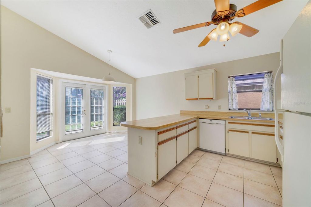 Image 9 of property listing at 1448 E BROOKSHIRE COURT, Winter Park, FL 32792
