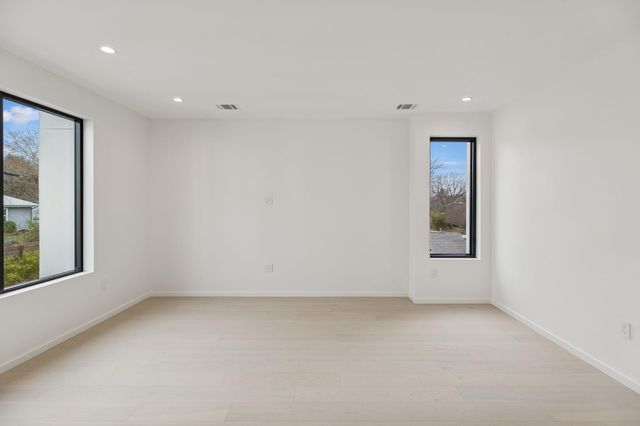 3007 Locke LN, Austin, TX 78704