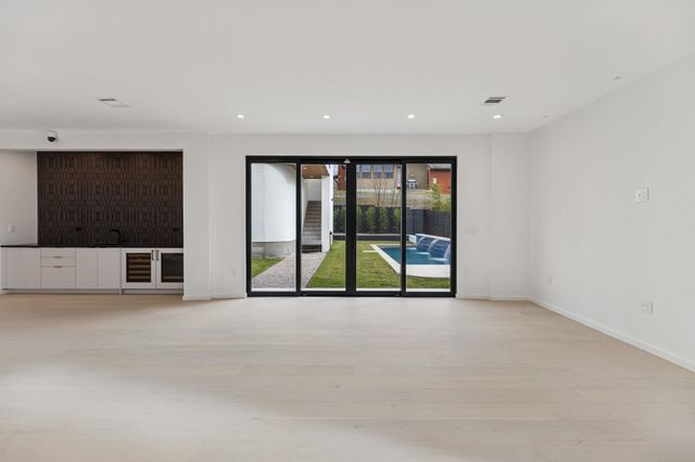 3007 Locke LN, Austin, TX 78704