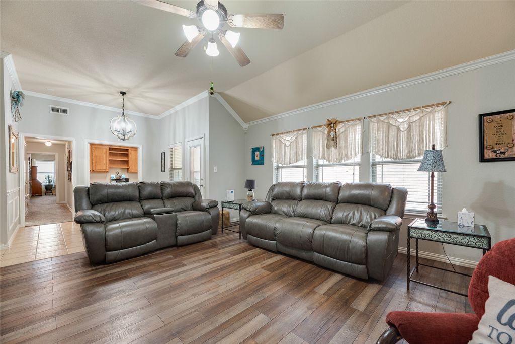 9032 Racquet Club Drive, Fort Worth, TX 76120 — photo 4