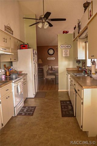 727 W Sunset Strip Drive, Beverly Hills, FL 34465