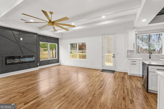 429 Saint Surrey Way, Ellenwood, GA 30294