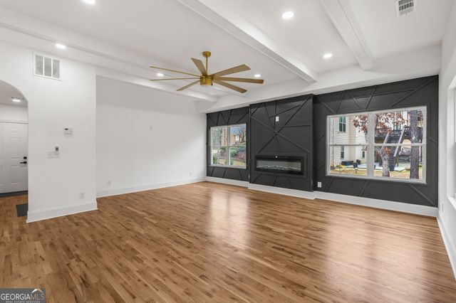 429 Saint Surrey Way, Ellenwood, GA 30294