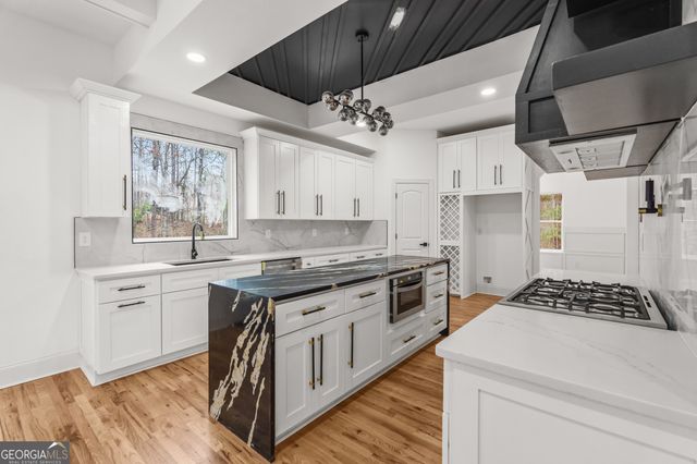 429 Saint Surrey Way, Ellenwood, GA 30294