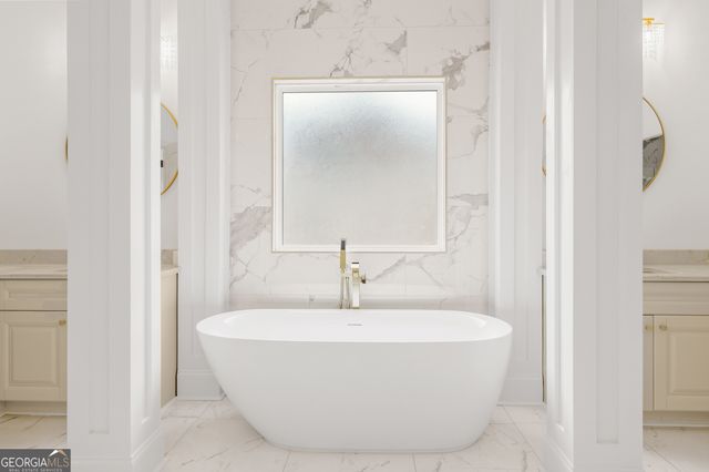 429 Saint Surrey Way, Ellenwood, GA 30294