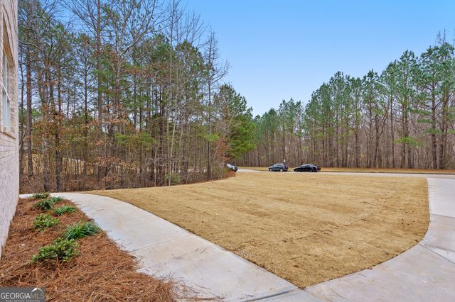 429 Saint Surrey Way, Ellenwood, GA 30294