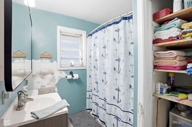 181 Royal Road, Beech Grove, IN 46107