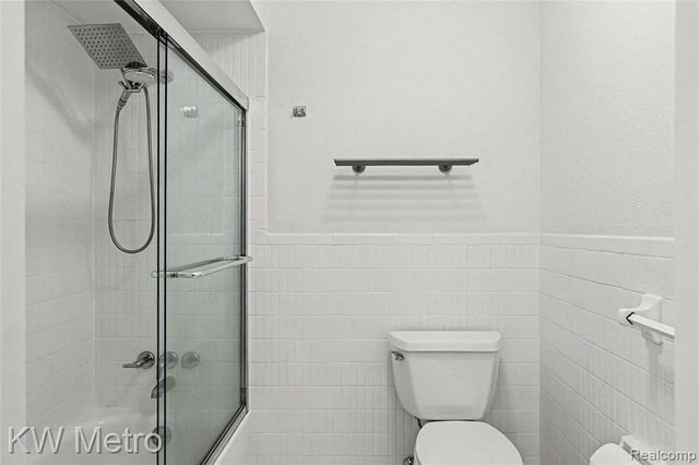 2471 Mulberry Square 15, Bloomfield Hills, MI 48302