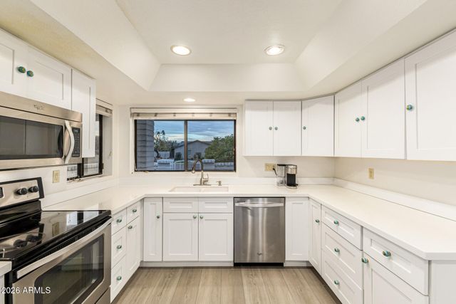 7560 E GOLD DUST Avenue, Scottsdale, AZ 85258