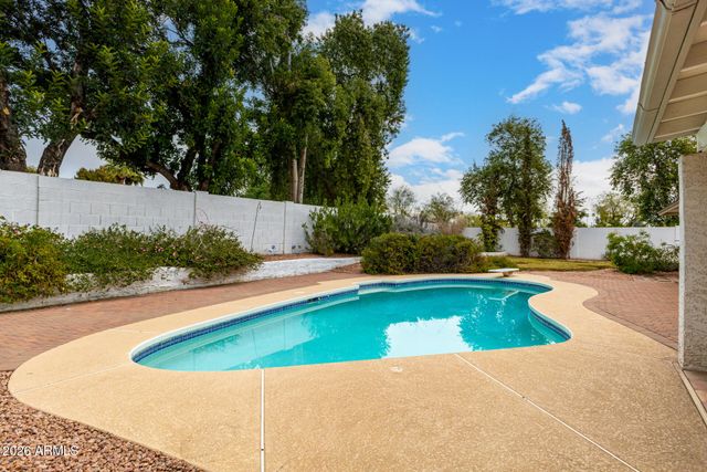 7560 E GOLD DUST Avenue, Scottsdale, AZ 85258