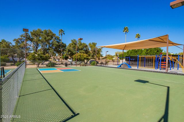 7560 E GOLD DUST Avenue, Scottsdale, AZ 85258