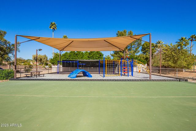 7560 E GOLD DUST Avenue, Scottsdale, AZ 85258