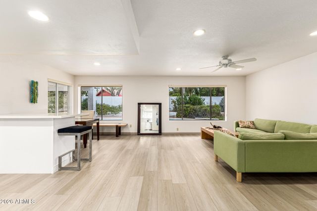 7560 E GOLD DUST Avenue, Scottsdale, AZ 85258