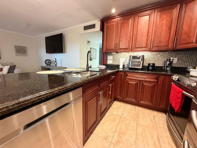 43 NORMANDY A 43, Delray Beach, FL 33484