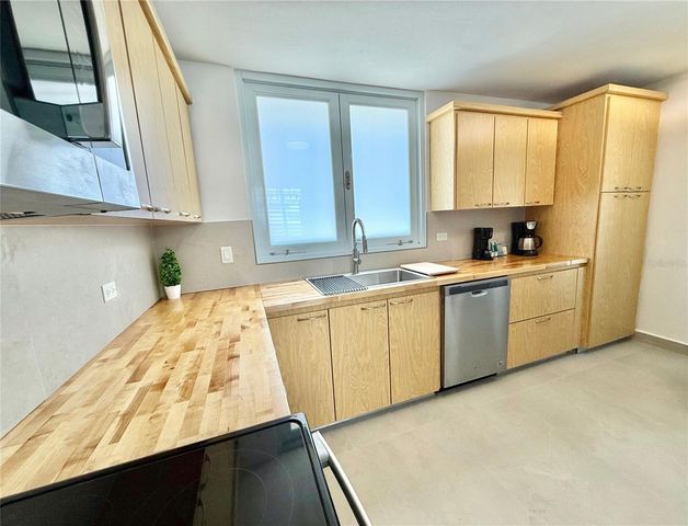 955 C1 EAST 150, Rio Grande, PR 00745