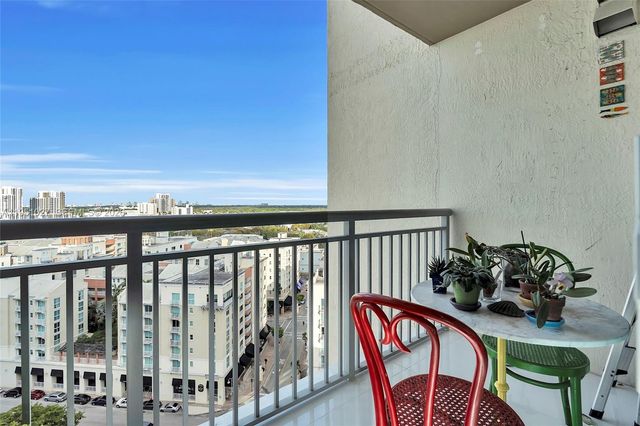 9055 SW 73rd Ct 1205, Miami, FL 33156