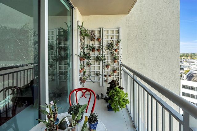 9055 SW 73rd Ct 1205, Miami, FL 33156