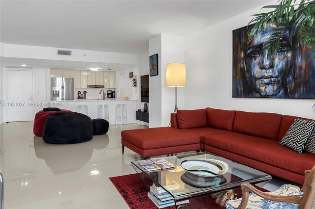 9055 SW 73rd Ct 1205, Miami, FL 33156