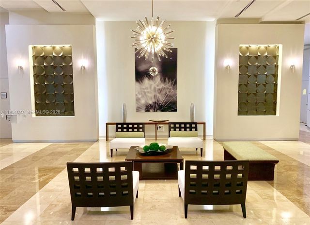 9055 SW 73rd Ct 1205, Miami, FL 33156