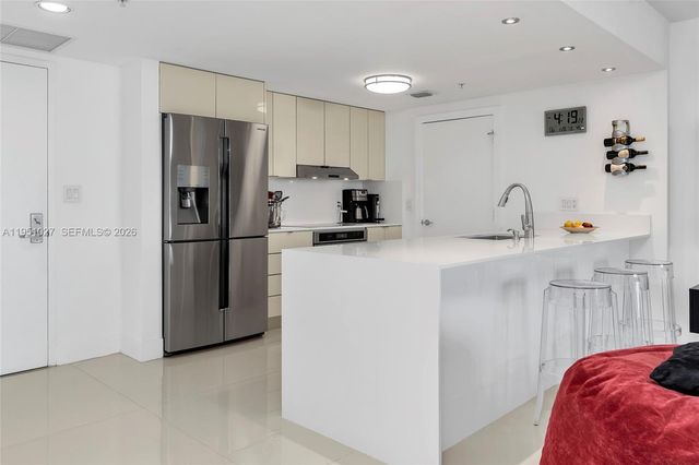 9055 SW 73rd Ct 1205, Miami, FL 33156