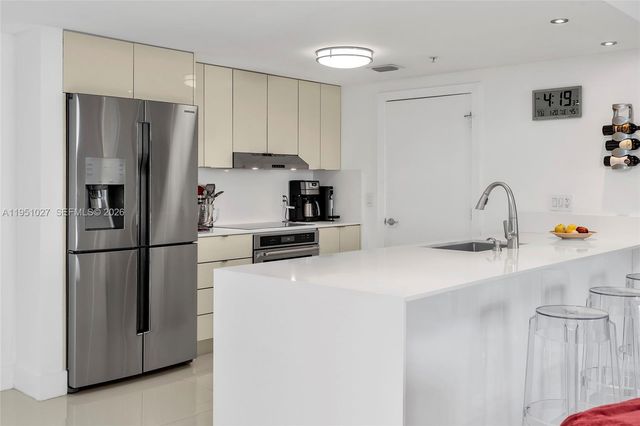 9055 SW 73rd Ct 1205, Miami, FL 33156