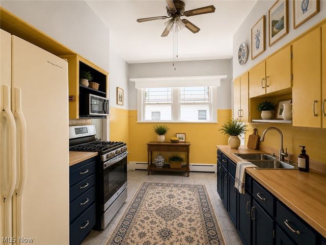 578 SE Oak Knoll Avenue SE, Warren, OH 44483