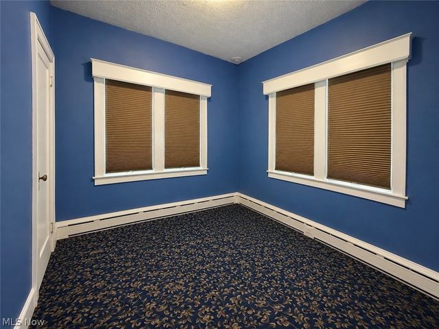 578 SE Oak Knoll Avenue SE, Warren, OH 44483