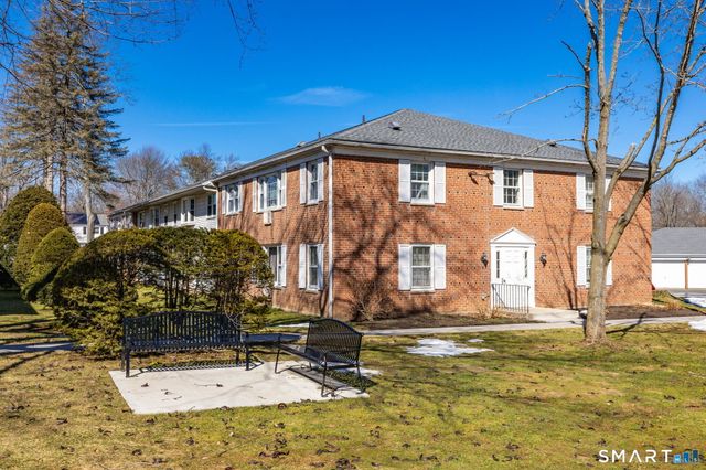 117 Shadow Lane APT B1, West Hartford, CT 06110