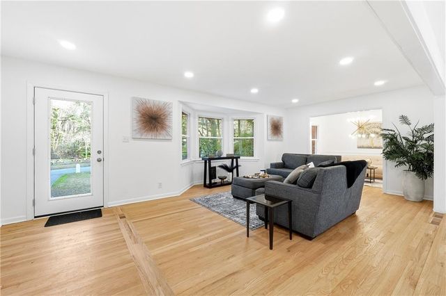 2520 Overlook Way, Atlanta, GA 30345