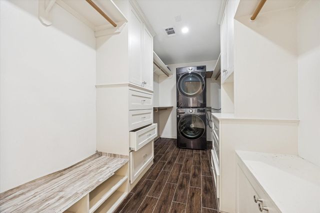 1624 Branard Street, Houston, TX 77006